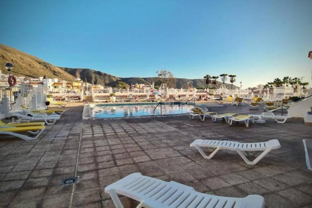 Joy & Friends 1 Apartment Los Cristianos  Bagian luar foto